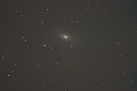 M81 (܍nO_)