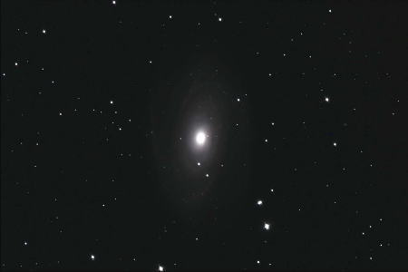M81 (܍nO_)
